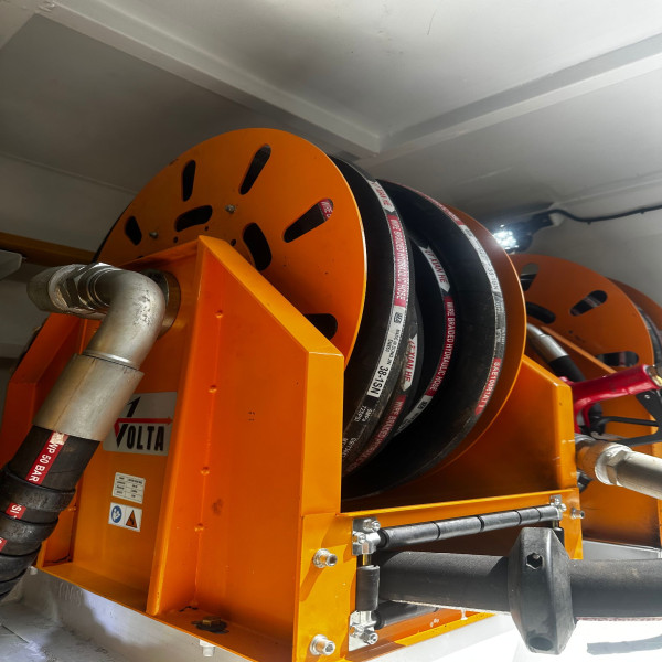 VOLTA VT40 FUEL HOSE REEL 1 1/2 INCH